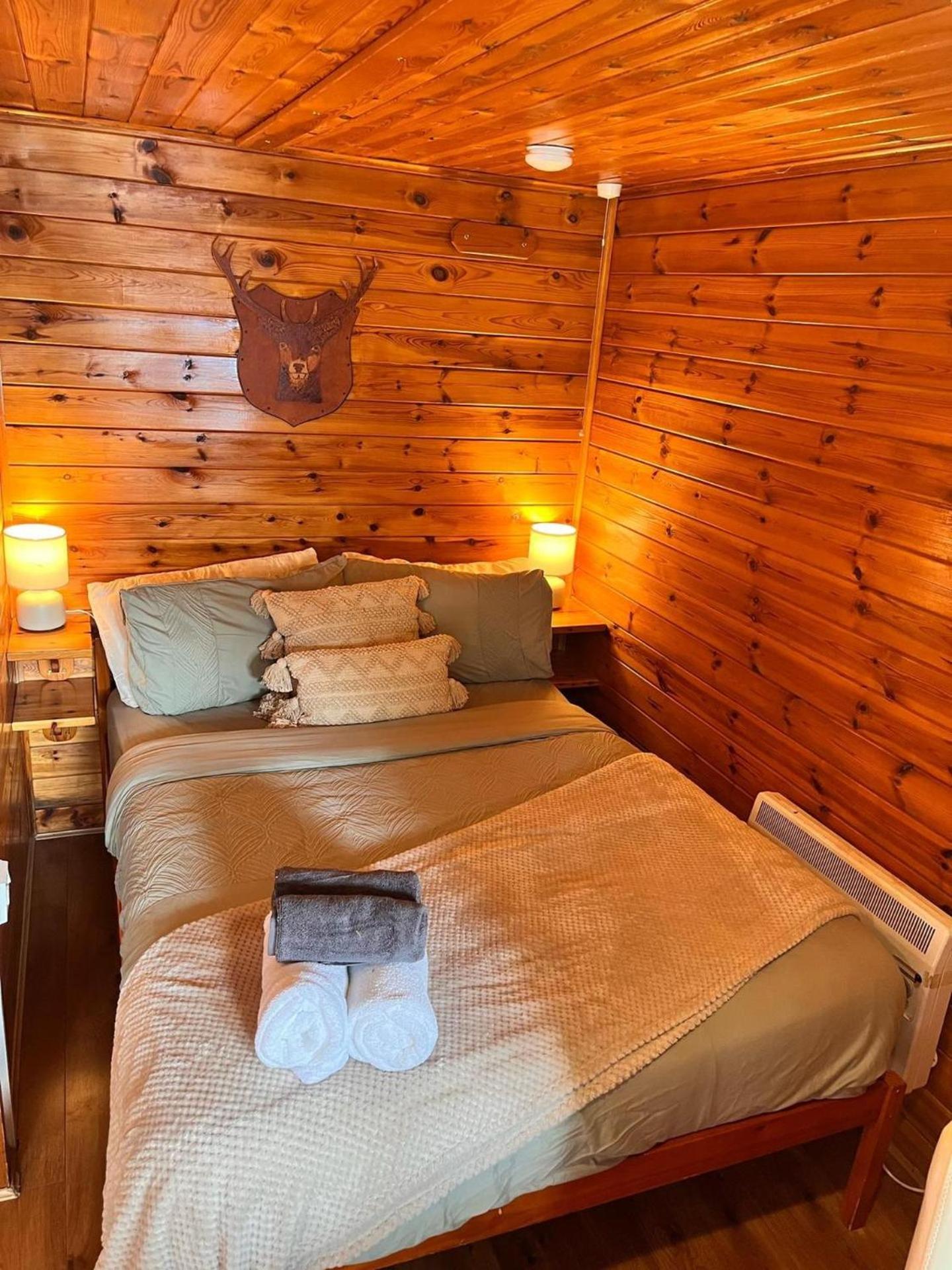 Cabins At Ben More Lodge Crianlarich Extérieur photo